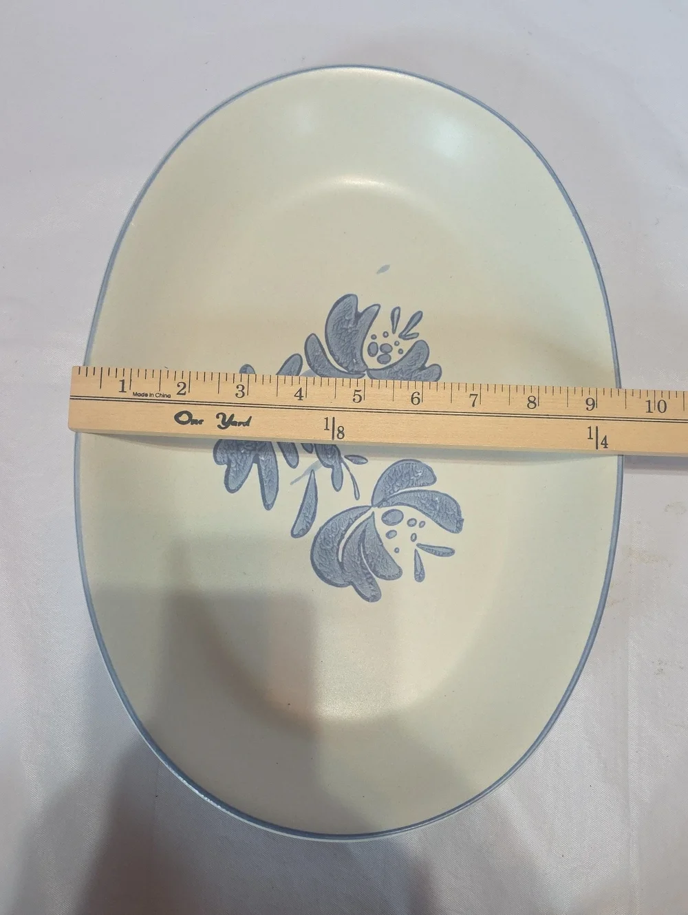 Pfaltzgraff Yorktowne Oval Serving Platter 13.5